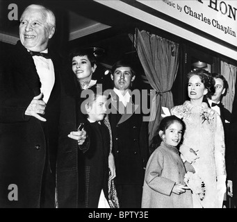 GERALDINE CHAPLIN CHARLIE CHAPLIN et Oona O'NEILL UNE COMTESSE DE HONG KONG PREMIERE (1967) Banque D'Images