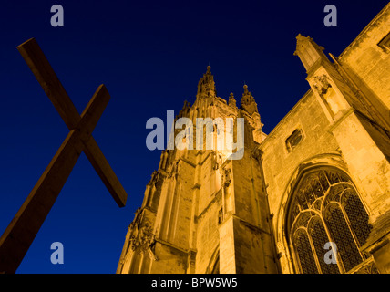 La Cathédrale de Canterbury au crépuscule dans le Kent, UK. Banque D'Images