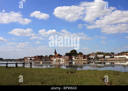 Le village historique de Bosham dans West Sussex dans un bras de Chichester Harbour. England UK. Banque D'Images