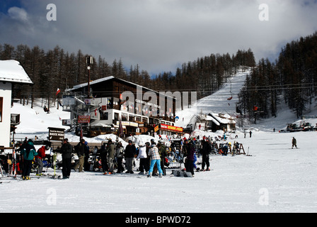 Sport d'hiver. Ski Sauze D'Oulx, Italie Banque D'Images