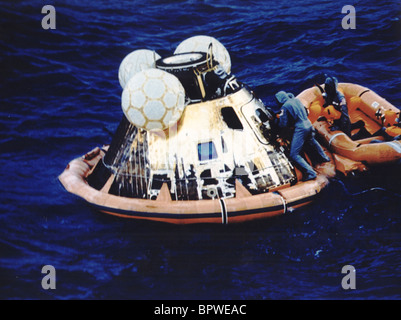 Récupération DU PACIFIQUE DE CAPSULE spatiale Apollo 11 (1969) Banque D'Images