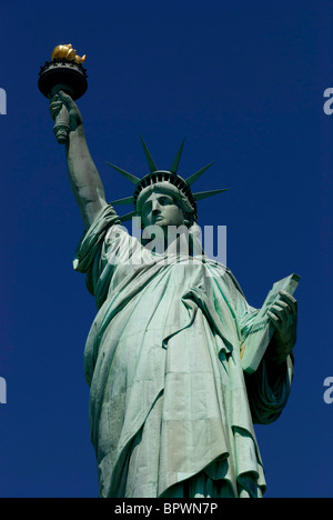 Statue de la liberté New York NY monument historique donnée à l'Amérique par les Français à marquer leur indépendance. Le 04 juillet. Banque D'Images