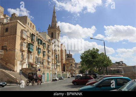 St Paul's Anglican Cathedral, vu de Marsamxett Triq, Valletta, Malte, Méditerranée, Europe Banque D'Images