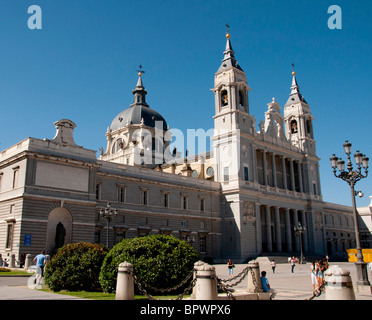 Cathédrale Santa Maria la Real de la Almudena. Madrid. Banque D'Images