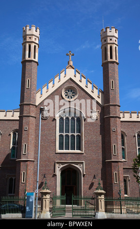 L'Irlande du Nord, Belfast, marchés, salon, St Malachy's Catholic Church exterior, restauré en 2010. Banque D'Images