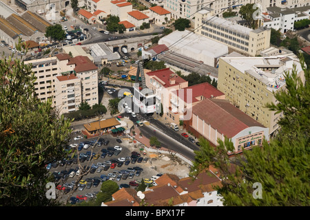 Un ensemble de photographies de Gibraltar, le Rocher de Gibraltar , la ville et le port (Port) Banque D'Images
