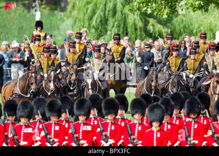 Des troupes du roi Royal Horse Artillery en face de St James's Park, 'Parade la couleur' 2010 Banque D'Images