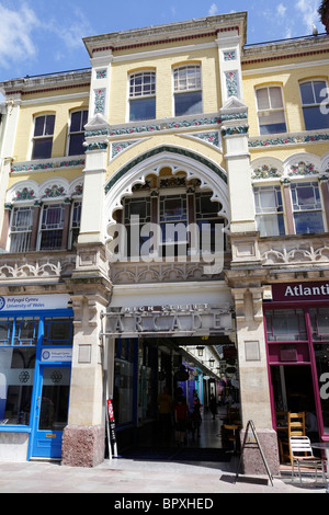 Entrée de l'Arcade High Street Cardiff Wales UK Banque D'Images