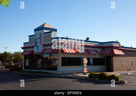 Un restaurant KFC à Modesto en Californie Banque D'Images