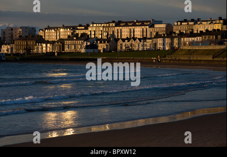 Soleil du soir sur l'Ouest, Portrush, comté d'Antrim Banque D'Images