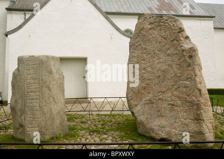 Le Jutland Danemark Jelling rune stones Banque D'Images