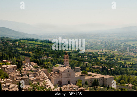 Vista d'assise et la campagne environnante en Ombrie Italie Banque D'Images