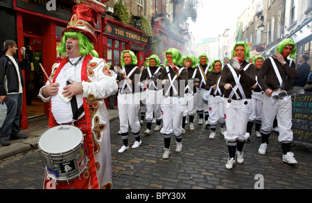 Willy Wonka et la Chocolaterie Parade de Dublin Irlande Europe Banque D'Images