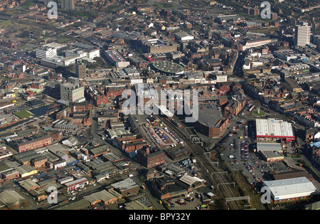 Vue aérienne du centre-ville de Walsall et Railway Station West Midlands England Uk Banque D'Images