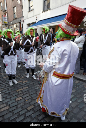 Willy Wonka et la Chocolaterie Parade de Dublin Irlande Europe Banque D'Images