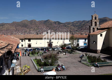 Vue sur la place Plaza San Blas et l'église, Cusco, Pérou Banque D'Images