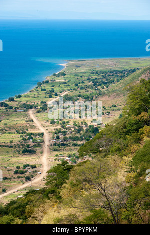 Vue sur le lac Malawi dans le nord du Malawi Banque D'Images