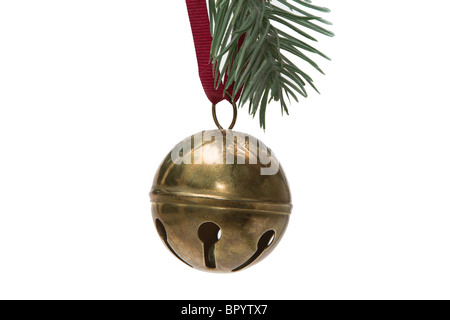 Sleigh bell Christmas ornament hanging par un ruban rouge Banque D'Images