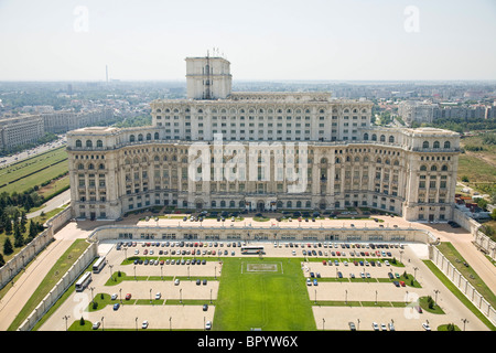 Photographie aérienne du Palais du Parlement roumain dans la ville de Bucarest Banque D'Images