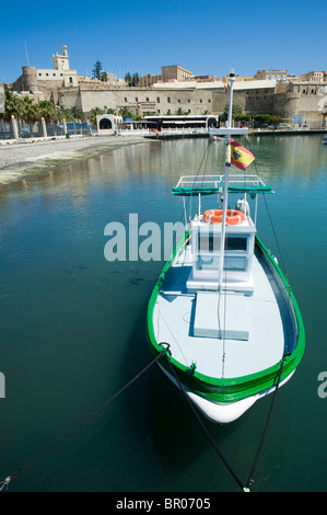 Melilla La Vieja citadelle et port de pêche. Melilla.Espagne. Banque D'Images