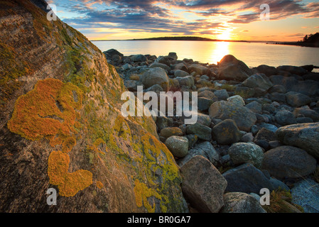 L'automne magnifique coucher du soleil à Teibern en Larkollen, Rygge kommune, Østfold fylke, la Norvège. Banque D'Images