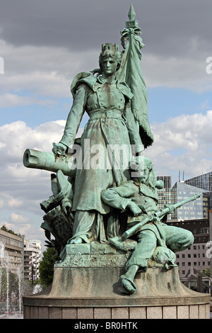 Statue 'La défense de Paris, à la Défense, Paris. Banque D'Images