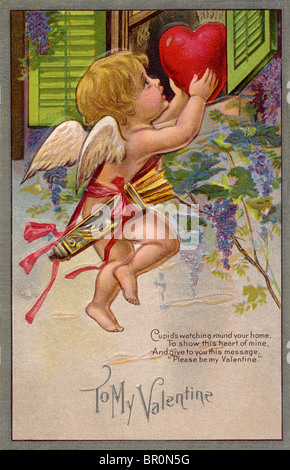 Un millésime à ma carte de la Saint-Valentin avec un Cupidon faire une livraison spéciale Banque D'Images