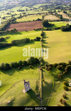 Une vue aérienne de Broadway Tower sur les Cotswolds depuis le sud-est, Broadway, Worcestershire UK Banque D'Images