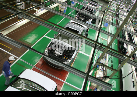 La voiture Toyota Tsutsumi factory de la ligne de production, près de Nagoya, Japon, 03/02/2004. Banque D'Images