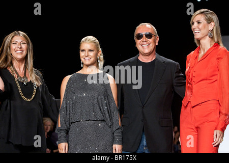 10 septembre 2010 -Nouveau Yok,USA - Nina Garcia, Jessica Simpson, Michael Kors, Heidi Klum au Project Runway saison 8 Banque D'Images