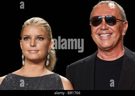 10 septembre 2010 -Nouveau Yok,USA - Jessica Simpson, Michael Kors au Project Runway finaliste saison 8 fashion show Banque D'Images