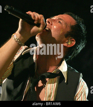 STONE TEMPLE PILOTS, Scott Weiland à Verizon Wireless Amphitheatre le 5 juin 2010 à Irvine, Californie. Photo jeffrey Mayer Banque D'Images