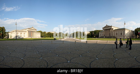 Vue panoramique de la place Königsplatz, Glyptothèque de Munich, avec et Staatliche Antikensammlung Banque D'Images