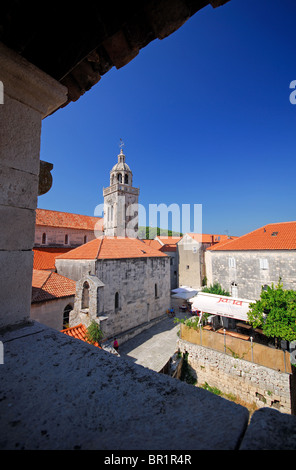 KORCULA, Croatie. Une vue sur la ville et la cathédrale depuis la maison de Marco Polo. 2010. Banque D'Images