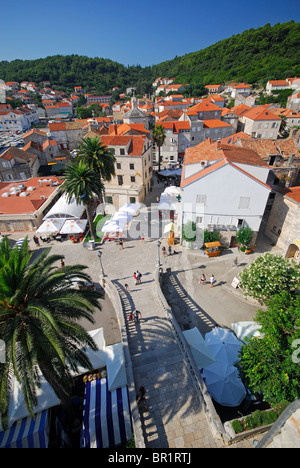 KORCULA, Croatie. Une vue de la ville de Korcula sur l'île de Korcula, à partir de la Land Gate et Fort Revelin. Banque D'Images