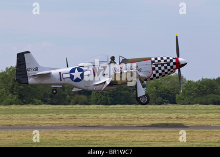 Un North American P51 Mustang escorte de chasseurs de l'USAF Banque D'Images