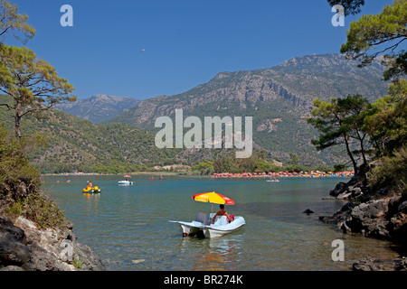 La baie de Fethiye à Antalya, près de la côte ouest turque Banque D'Images