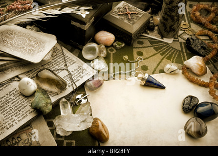 Nature morte avec objets ésotériques Banque D'Images