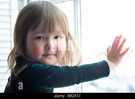 Portrait d'un enfant japonais-anglais. Parution du modèle Banque D'Images