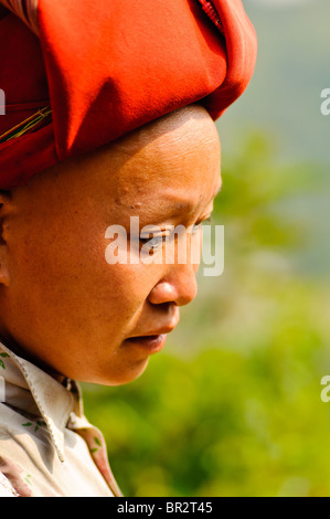 Femme dao rouge vietnamien dans SAPA, Vietnam Banque D'Images