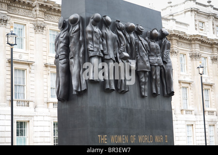 Les femmes de la Seconde Guerre mondiale monument à Whitehall, Londres Banque D'Images