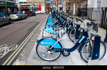 Une station de vélos dans le cadre de la new London's Barclay's location de voitures scheme, NW1, England, UK Banque D'Images