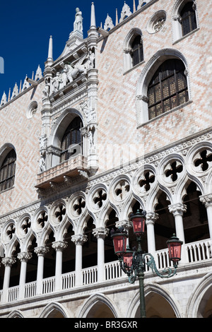 Du Palais des Doges et lampadaire, Venise, Italie Banque D'Images