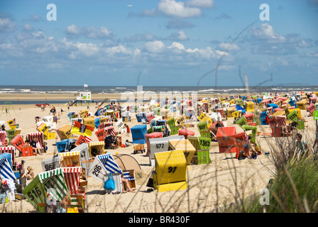 Chaises de plage sur la plage, Berlin, Allemagne Banque D'Images