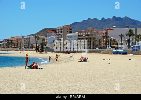 Afficher le long de la plage, Garrucha, la Province d'Almeria, Costa Almeria, Andalousie, Espagne, Europe de l'Ouest. Banque D'Images