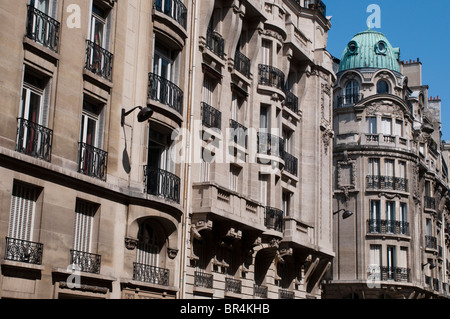 Les immeubles à appartements de la rue Raynouard, 16ème arrondissement, Paris, France Banque D'Images