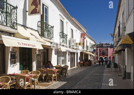 Zone piétonne dans la vieille ville, Lagos, Algarve, Portugal Banque D'Images