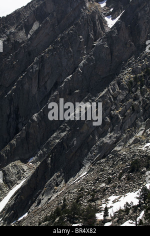 Pierre de granit de 2740m détail strates Pic de Sudorn dans le Parc National de Sant Maurici Pyrénées Espagne Banque D'Images