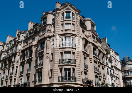 Les immeubles à appartements de la rue Raynouard, 16ème arrondissement, Paris, France Banque D'Images