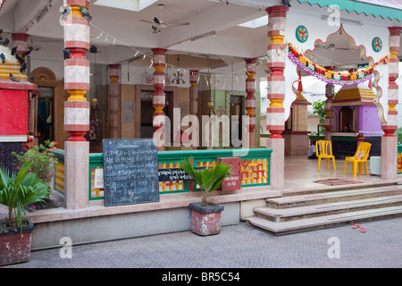 Stone Town, Zanzibar, Tanzanie. Shree Shiv Shakti Mandir Temple Hindou, créé en 1958. Banque D'Images